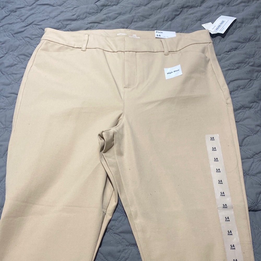 Old Navy Pixie Pants BRAND NEW